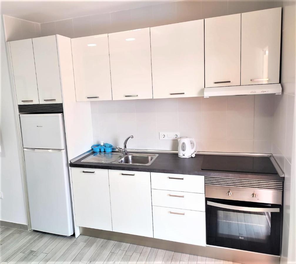 Cris Sol Apartments Los Cristianos  Ngoại thất bức ảnh